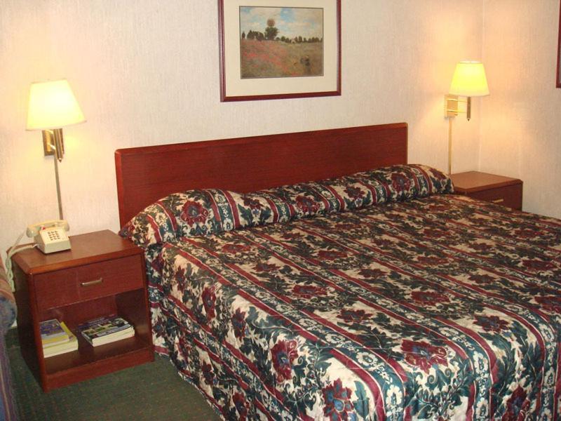 Fairborn Hotel And Inn Bagian luar foto